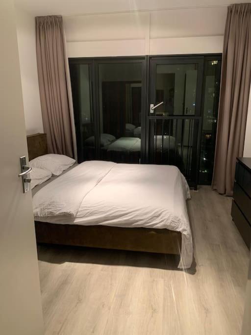 Stunning View Apt Free Parking Apartment Rotterdam Exterior photo
