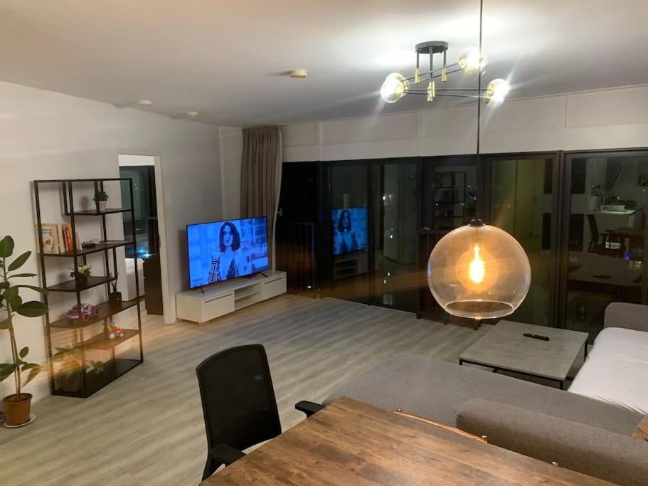 Stunning View Apt Free Parking Apartment Rotterdam Exterior photo